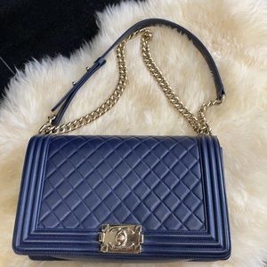 Chanel boy navy blue lambskin flap bag